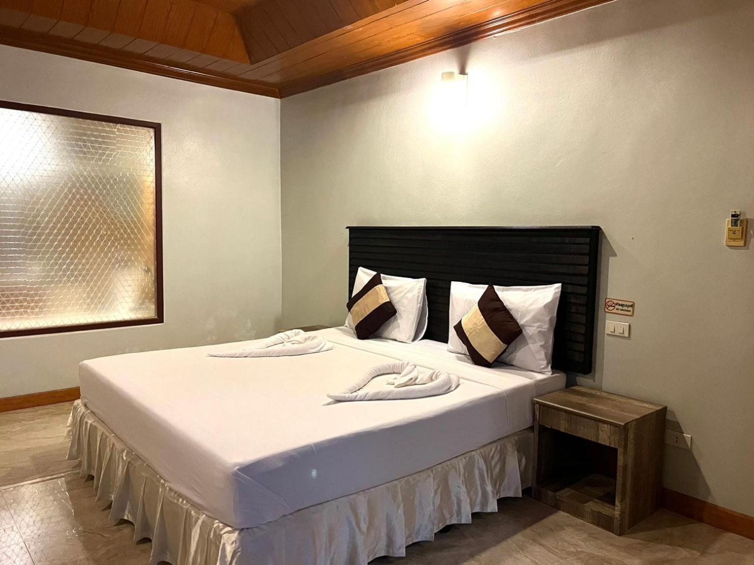 Haad Khuad Resort Bottle Beach Exterior photo